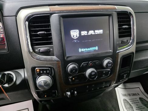 Used 2017 RAM 1500 Laramie AWD/4WD image 12