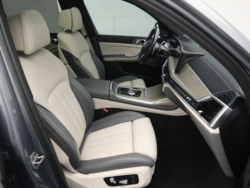 Certified 2023 BMW X7 xDrive40i w/ Executive Package image 21