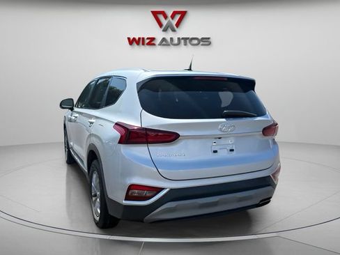 Used 2020 Hyundai Santa Fe SE FWD image 3