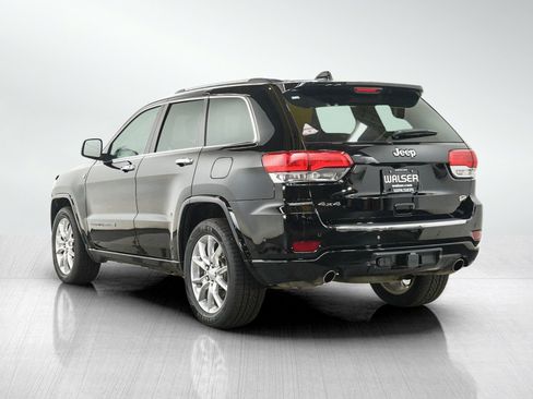 Used 2017 Jeep Grand Cherokee Overland w/ Jeep Active Safety Group AWD/4WD image 3