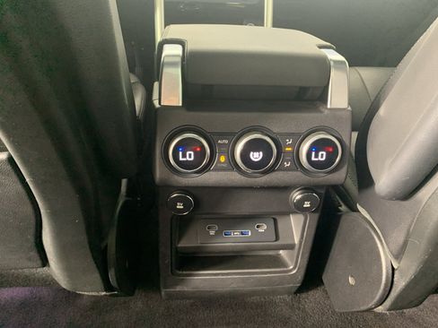 Used 2019 Land Rover Discovery HSE AWD/4WD image 33