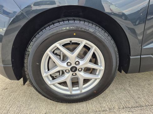 Certified 2024 Ford Edge SEL image 25