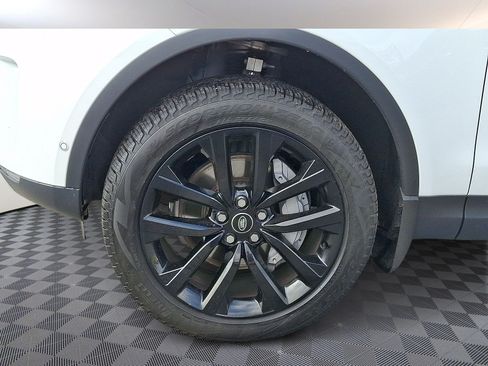 Certified 2026 Land Rover Discovery S AWD/4WD image 2