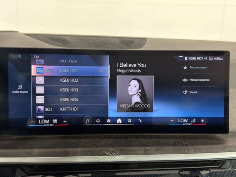 Used 2024 BMW X7 xDrive40i w/ M Sport Package image 23