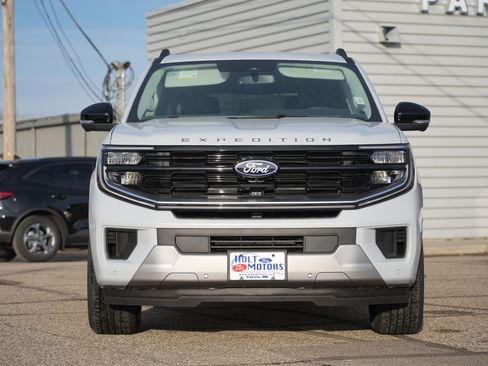 New 2025 Ford Expedition Platinum image 9