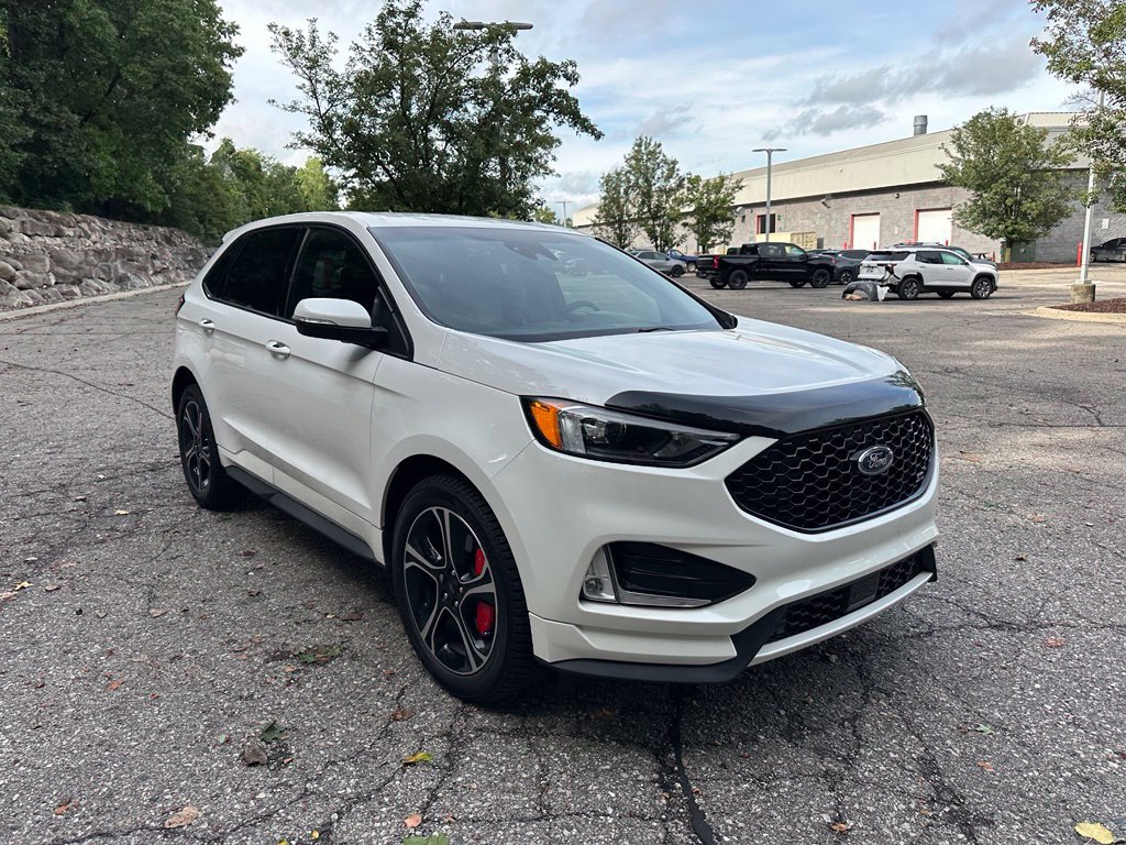 Used 2020 Ford Edge ST w/ Cold Weather Package AWD/4WD image 7