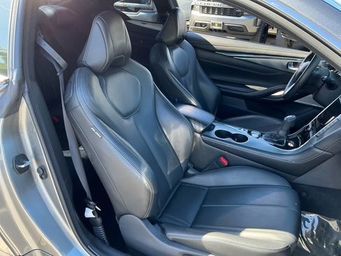 Used 2019 INFINITI Q60 3.0t Luxe w/ Cargo Package RWD image 21