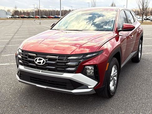 Used 2025 Hyundai Tucson SE image 15