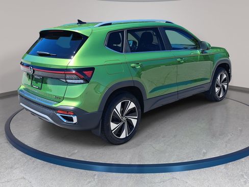 New 2026 Volkswagen Taos SE AWD/4WD image 5