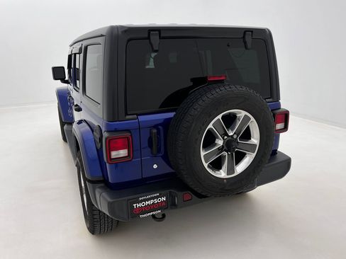 Used 2018 Jeep Wrangler Unlimited Sahara image 8