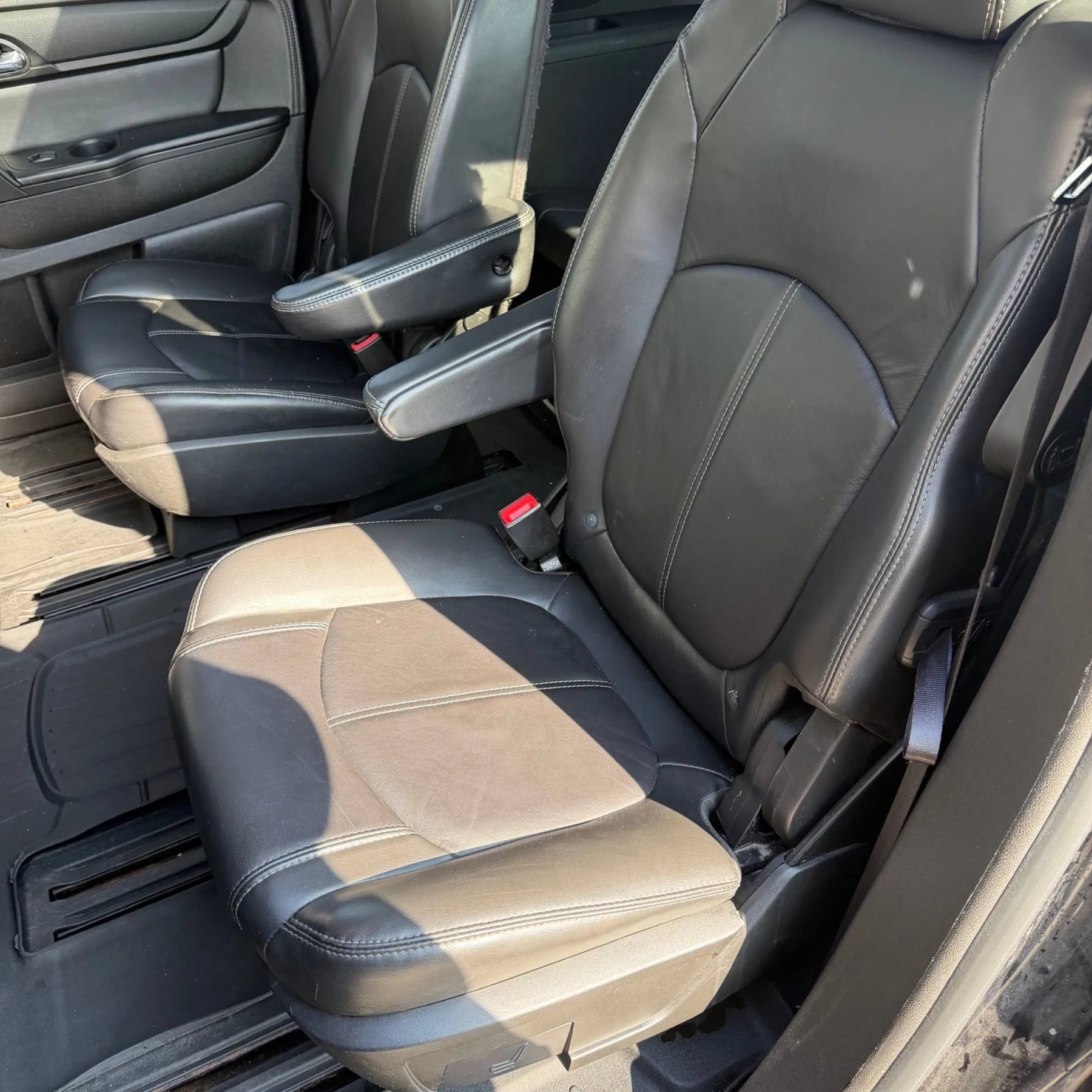 Used 2014 Chevrolet Traverse LT FWD image 22