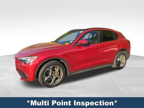 Used 2018 Alfa Romeo Stelvio Ti Sport image 3