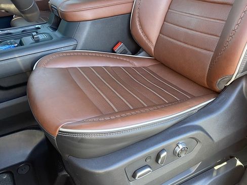 Used 2024 GMC Sierra 2500 Denali Ultimate image 22