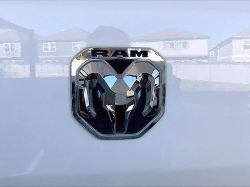 Used 2024 RAM ProMaster 2500 w/ Premium Convenience Group image 30