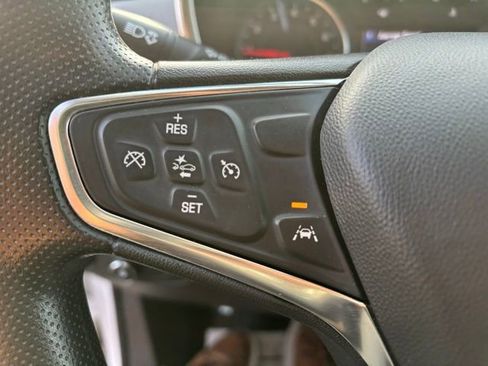 Used 2024 Chevrolet Equinox LT image 17