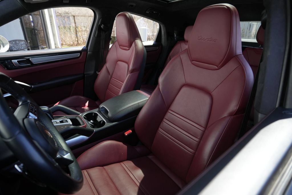 Used 2023 Porsche Cayenne Turbo w/ Premium Package Plus (PI3) AWD/4WD image 19