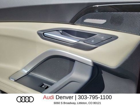 New 2025 Audi Q5 Prestige image 15