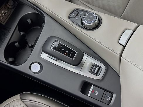 Certified 2025 INFINITI QX50 Luxe w/ Accent Package image 21