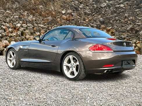 Used 2011 BMW Z4 sDrive30i w/ Premium Pkg image 9