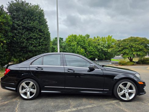 Used 2014 Mercedes-Benz C 250 Sedan image 6