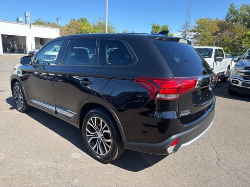 Used 2018 Mitsubishi Outlander ES AWD/4WD image 4