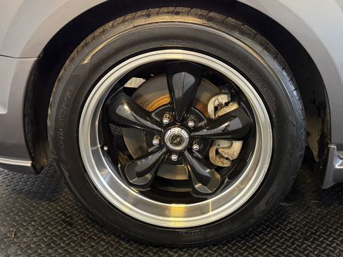 Used 2006 Ford Mustang GT Premium image 9