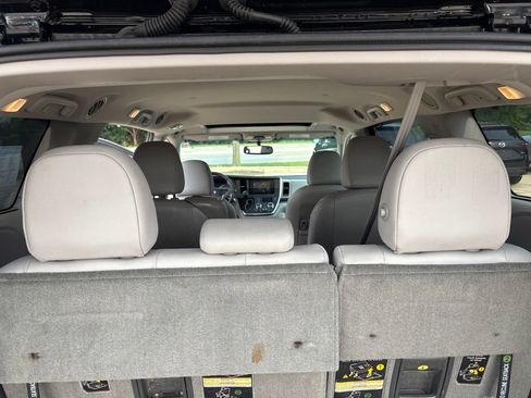 Used 2015 Toyota Sienna XLE w/ XLE Navigation Package FWD image 25