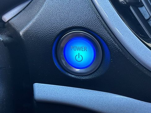 Used 2018 Chevrolet Volt LT w/ Comfort Package FWD image 24