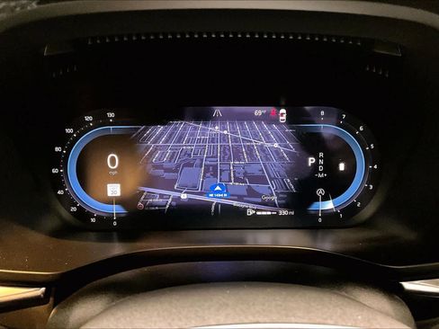 Used 2024 Volvo XC60 B5 Plus w/ Protection Package Premier image 25