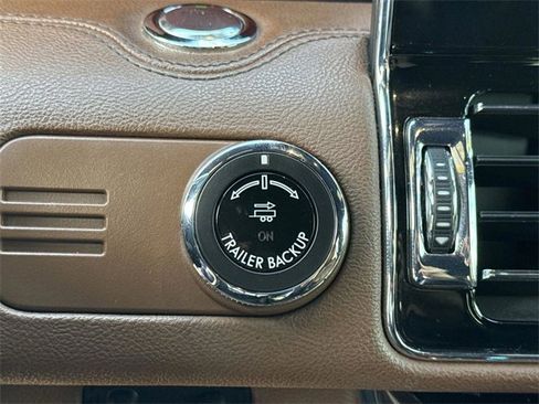 Certified 2023 Lincoln Navigator L Reserve image 38
