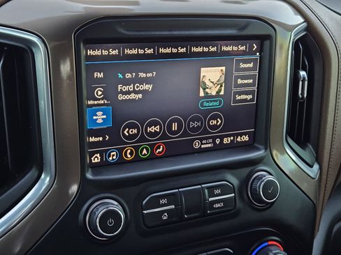 Used 2021 Chevrolet Silverado 2500 High Country w/ Safety Package II image 19