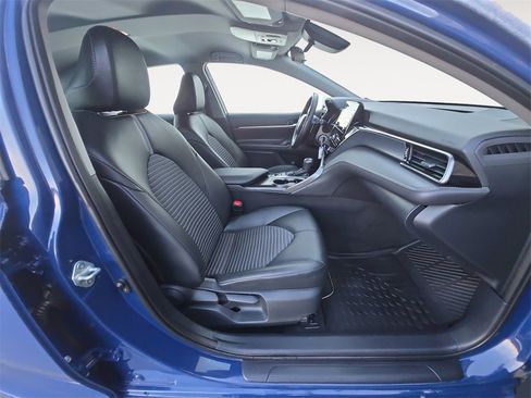 Used 2024 Toyota Camry SE image 15