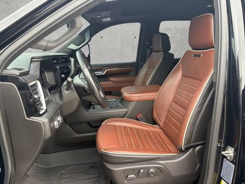 Used 2024 GMC Sierra 3500 Denali Ultimate AWD/4WD image 19