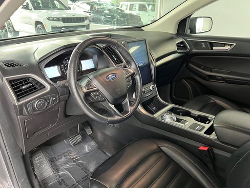 Used 2022 Ford Edge SEL AWD/4WD image 9