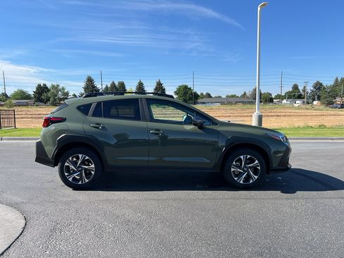 Certified 2026 Subaru Crosstrek 2.5i Premium AWD/4WD image 8