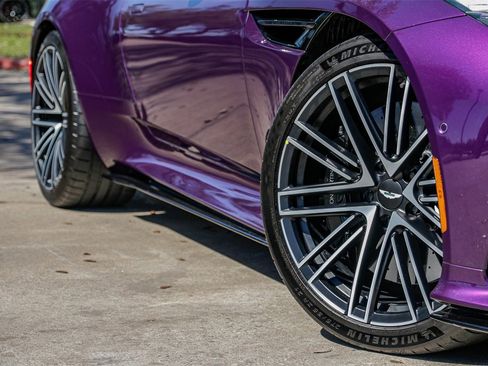 Used 2024 Aston Martin DB12 Coupe image 4