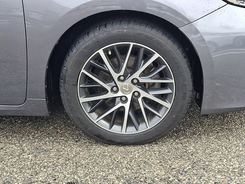 Used 2016 Lexus ES 350 w/ Navigation System Package image 8