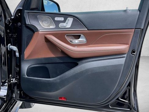 Certified 2024 Mercedes-Benz GLS 450 4MATIC image 19