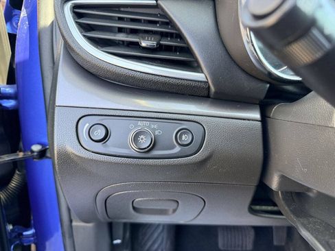 Used 2017 Buick Encore Essence FWD image 14