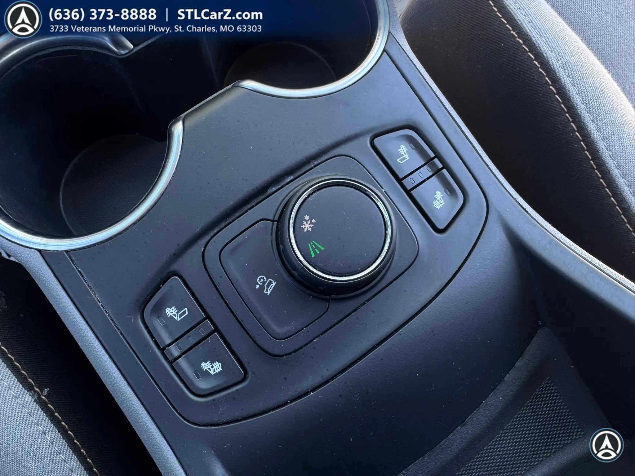 Used 2018 GMC Terrain SLE w/ Driver Convenience Package FWD image 16