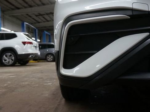 Certified 2023 Volkswagen Tiguan SE image 73