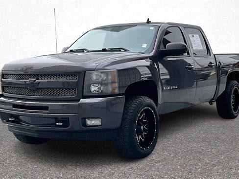 Used 2010 Chevrolet Silverado 1500 LT w/ Power Pack Plus image 3