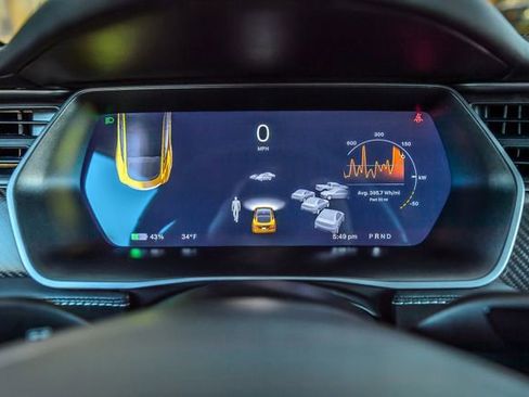 Used 2021 Tesla Model S Performance image 30