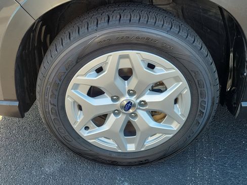 Certified 2022 Subaru Forester image 13