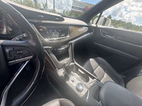 Used 2020 Cadillac XT6 Premium Luxury FWD image 20