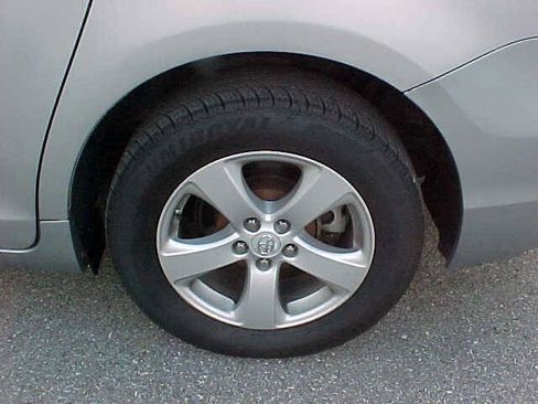Used 2011 Toyota Sienna w/ Towing Pkg FWD image 7
