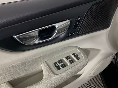 Used 2021 Volvo S60 T5 Inscription image 26