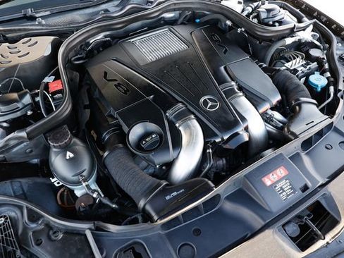 Used 2012 Mercedes-Benz CLS 550 4MATIC w/ Premium I Pkg image 56