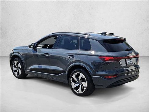 Used 2025 Audi Q6 e-tron Premium Plus AWD/4WD image 8