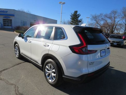 Used 2023 Honda CR-V LX image 3